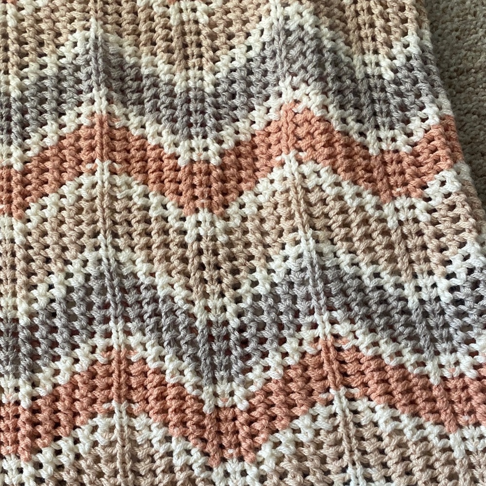 Chevron Knit Button-Down Tank Top - Picture 3 of 5